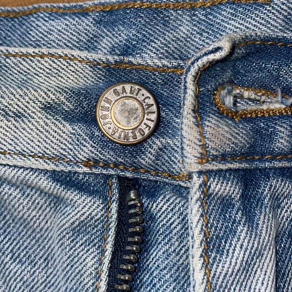 John galt high rise light wash shorts - Picture 2 of 3